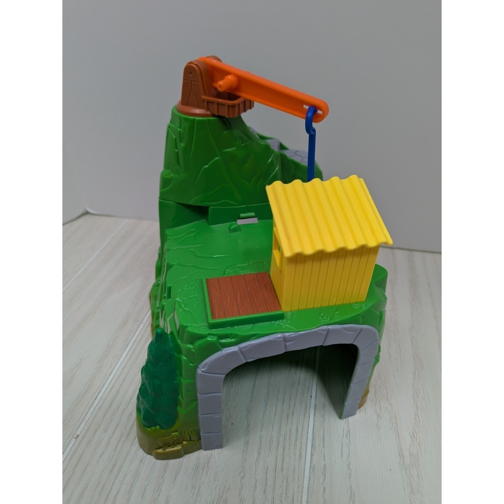 Fisher-Price GeoTrax Mountain Tunnel Destination M3801 Playset replacement piece